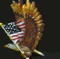 Patriotic Eagle With The American Flag Ornament C3899